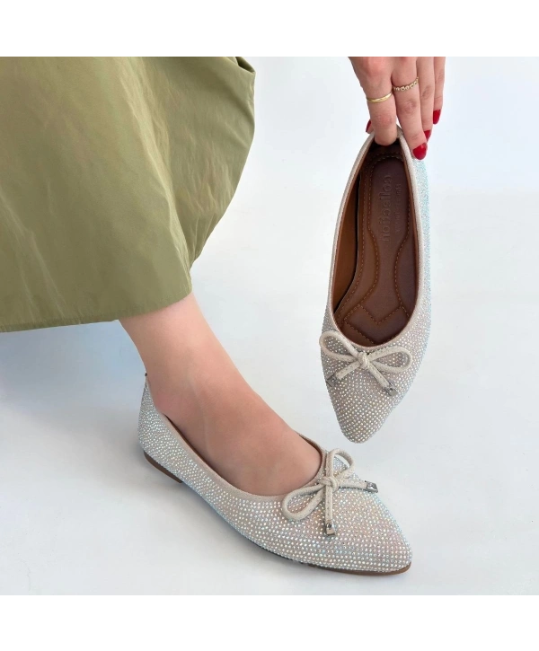 Sarra Bej Saten İşlemeli Babet Ayakkabı