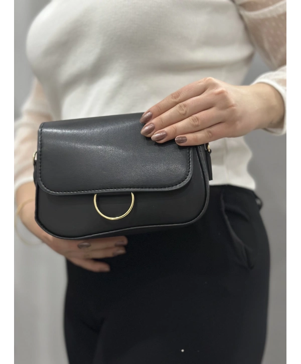 Siyah cilt mossi çanta