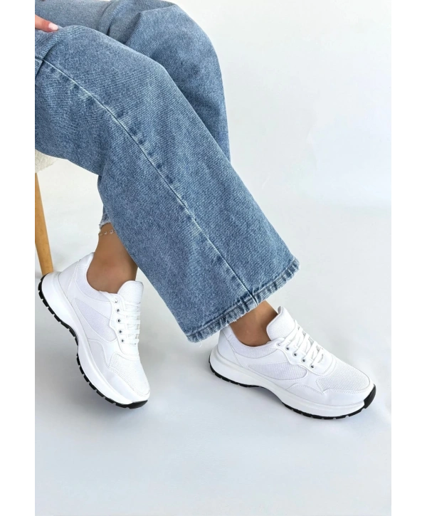 Slar Beyaz Cilt Bağcıklı Spor Ayakkabı