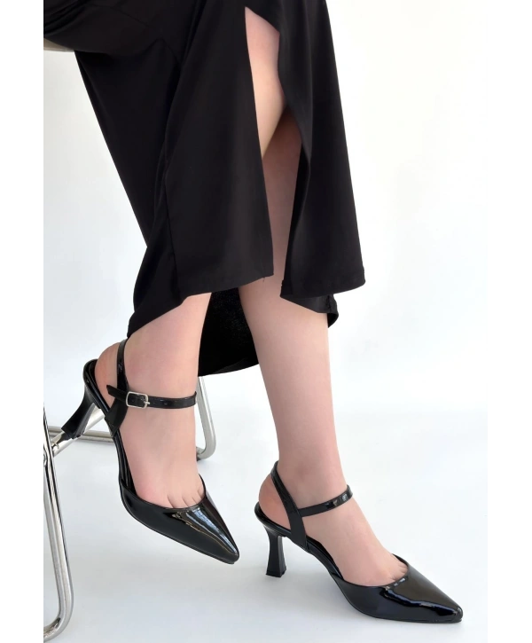 Suden Siyah Rugan Topuklu Ayakkabı