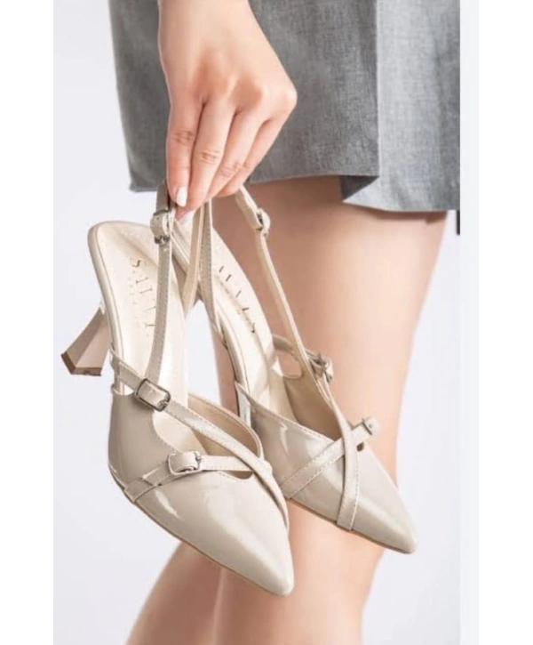 Tetti Bej Rugan Topuklu Ayakkabı