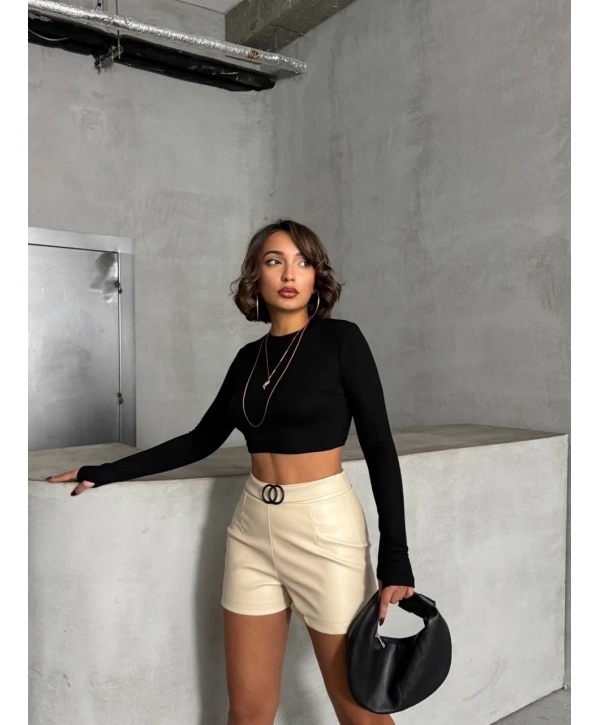 Tokalı deri şort h24444