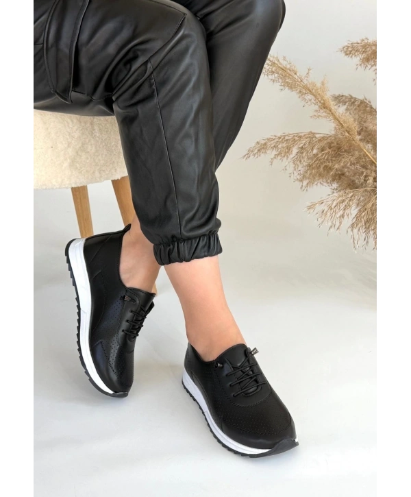 Tone Siyah Cilt Bağcıklı Spor Ayakkabı