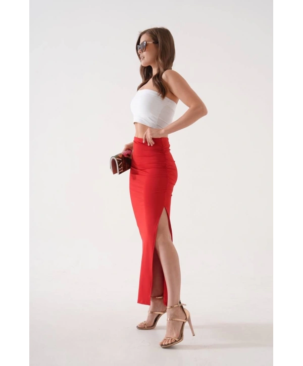 Uzun yırtmaçlı ince kumaş etek kırmızı