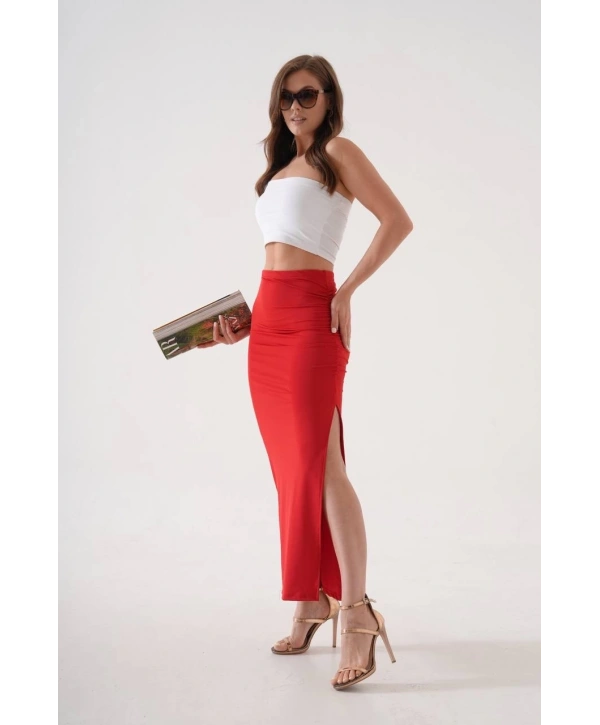 Uzun yırtmaçlı ince kumaş etek kırmızı