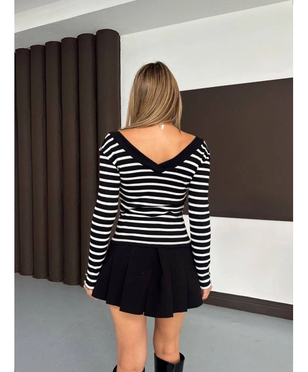 V yaka kol ve yaka düğmeli bluz siyah A4047