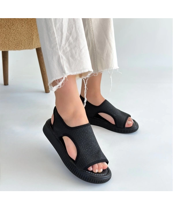 Wayi Siyah Hasır Cilt Sandalet