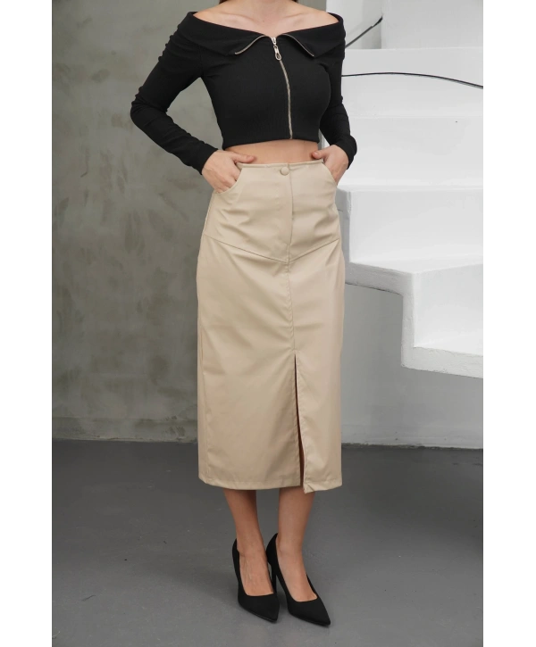 Yırtmaçlı uzun deri etek bej