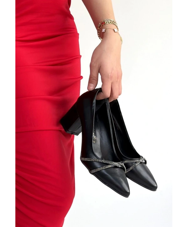 Zenta Siyah Cilt Topuklu Ayakkabı