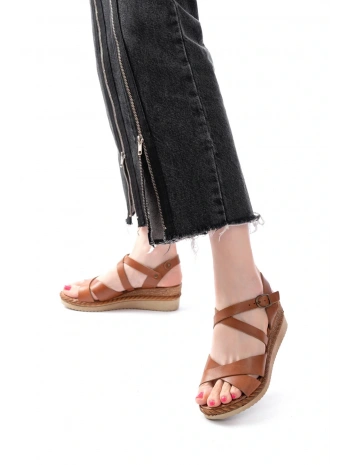 731-045 Taba Çapraz Hakiki Deri Dolgu Topuklu Günlük Kadın Sandalet