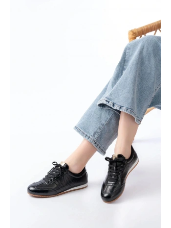 M-1009 Siyah Rugan Bağcıklı Günlük Kadın Spor