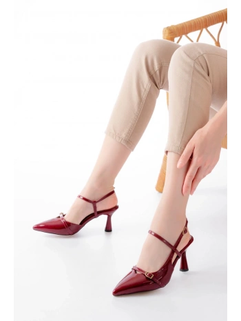 K-6722 Bordo Rugan Toka Detaylı Sivri Burun Kadın Ayakkabı