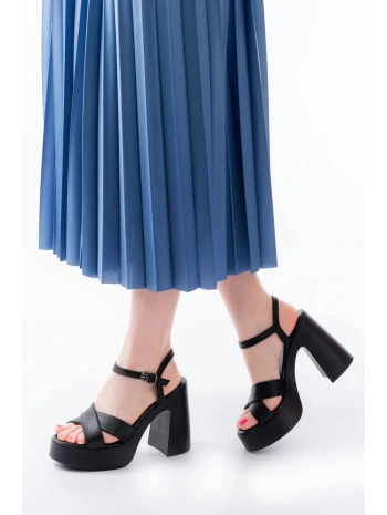 P-105 Siyah Çapraz Kalın Topuklu Kadın Sandalet