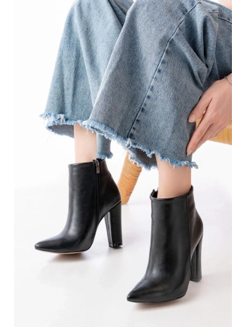 VRT-4801 Siyah Yüksek Kalın Topuklu Fermuarlı Kadın Bot