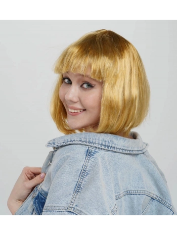 Altın Renk Düz Kesim Küt Parti Peruğu Kısa Takma Saç