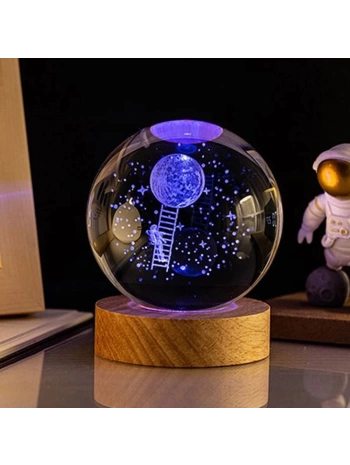 Aya Çıkan Astronot Tasarım Cam Küre