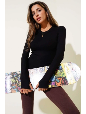 Basic Parmak Geçirme Detaylı Bluz siyah T4266