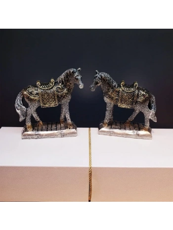 Dekoratif At Biblosu