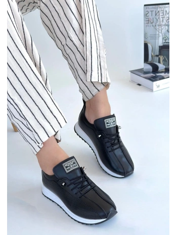 Fiert Siyah Cilt Bağcıklı Spor Ayakkabı