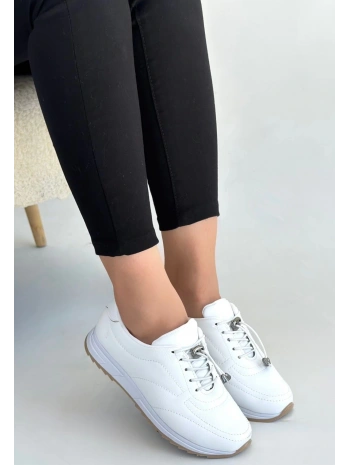 Finna Beyaz Cilt Bağcıklı Spor Ayakkabı