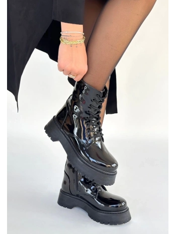 Jonni Siyah Rugan Bağcıklı Bot