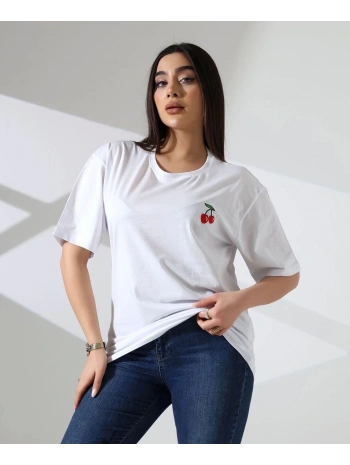 Kiraz işlemeli tişört