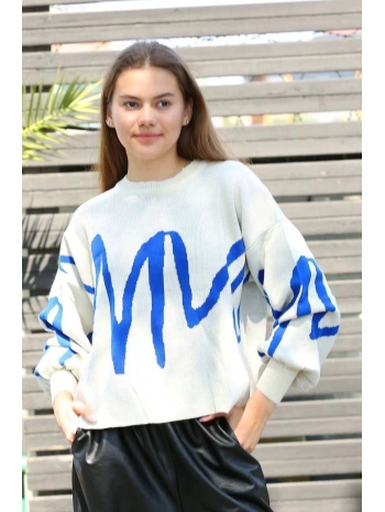 Mavi çizgili bisiklet yaka kazak beyaz