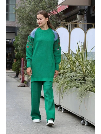 Omuz detaylı kol nakışlı ikili alt üst triko takım yeşil