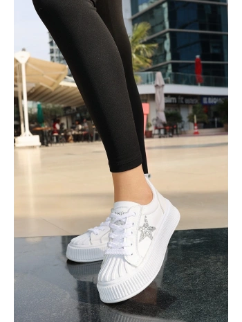 Piata Beyaz Cilt Bağcıklı Spor Ayakkabı