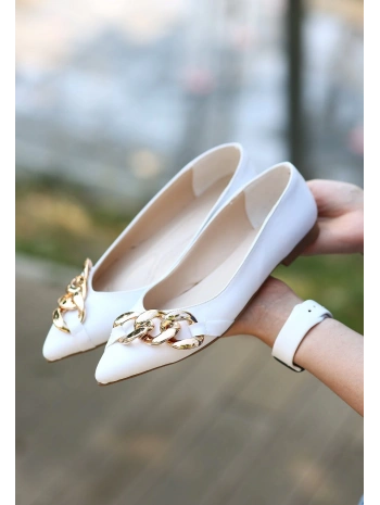 Popi Beyaz Cilt Zincirli Babet Ayakkabı