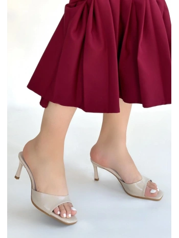 Ribay Bej Rugan Topuklu Terlik