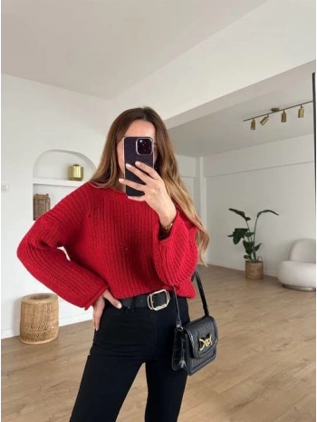 Salaş delik detaylı kazak kırmızı