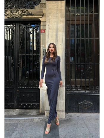 Uzun kollu uzun elbise