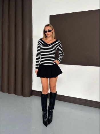 V yaka kol ve yaka düğmeli bluz siyah A4047