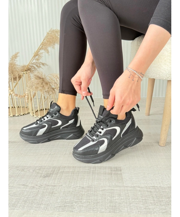 Cata Siyah Cilt Beyaz Detaylı Spor Ayakkabı
