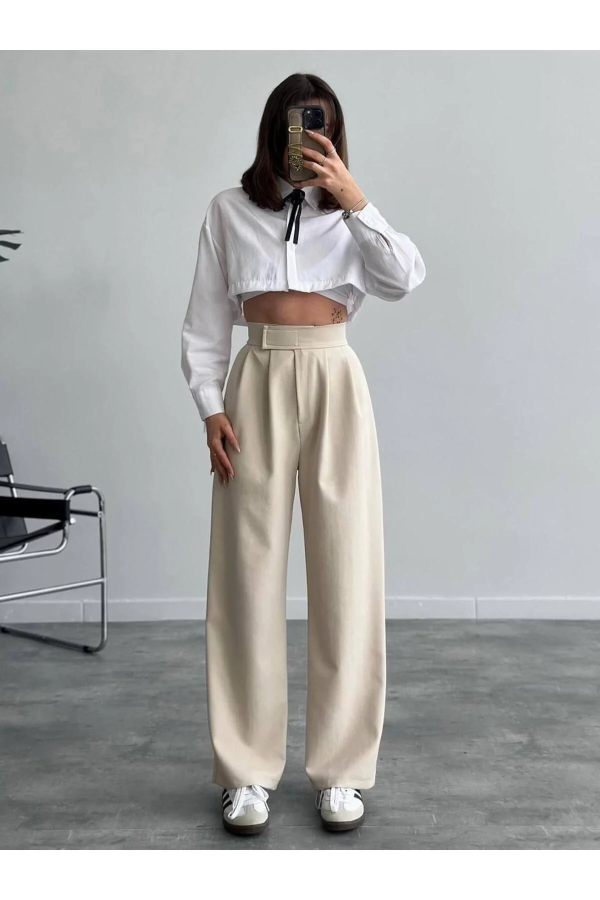 Kadın Krem Yüksek Bel Cırtlı Pileli Bol Paça Palazzo Model Kumaş Pantolon