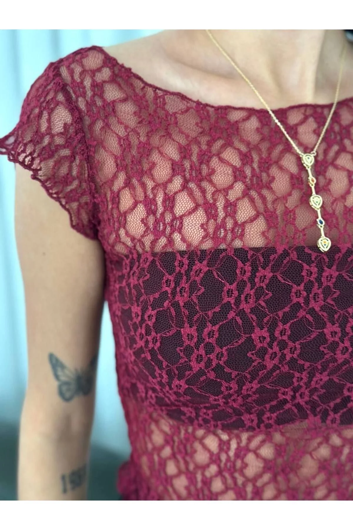 Kadın Kayık Yaka Kısa Kollu File Desenli Göğüs Şeritli Dantel Transparan Bluz - Bordo
