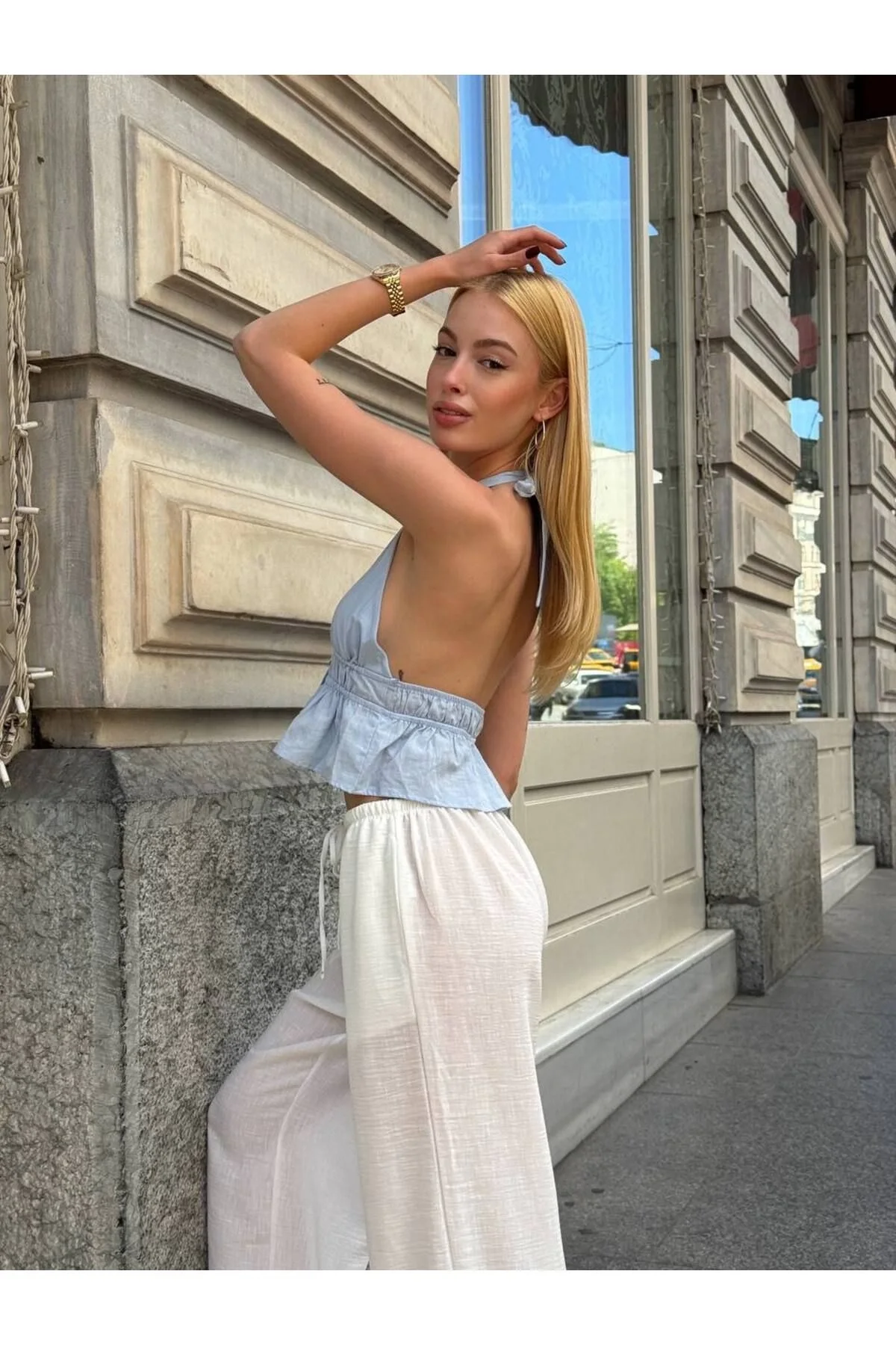 Kadın Halter Yaka Boyundan ve Önden Bağlamalı Sırtı Açık Fırfırlı Crop Bluz - Mavi