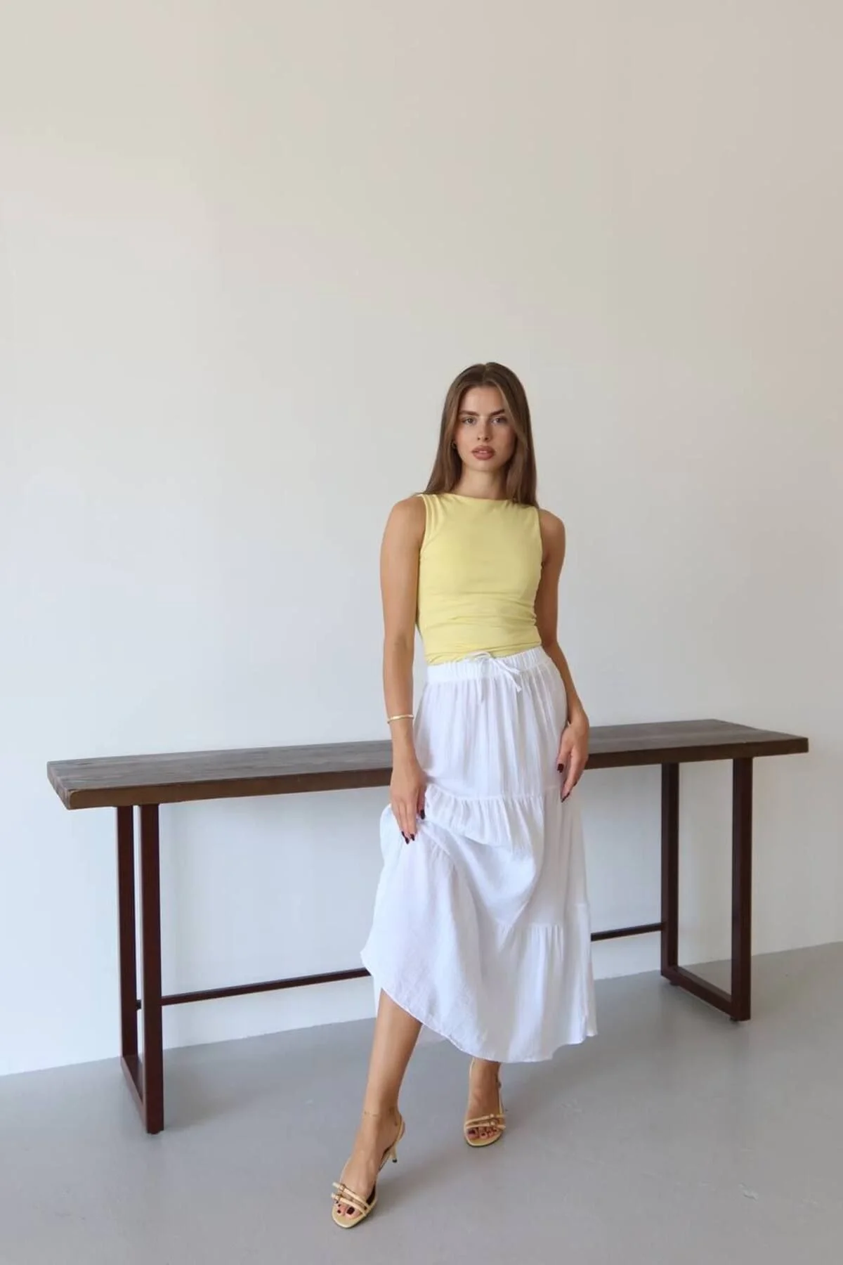 Kadın Yüksek Bel Beli Lastikli ve Bağcıklı Kat Kat Astarlı Poplin Uzun Etek - Beyaz