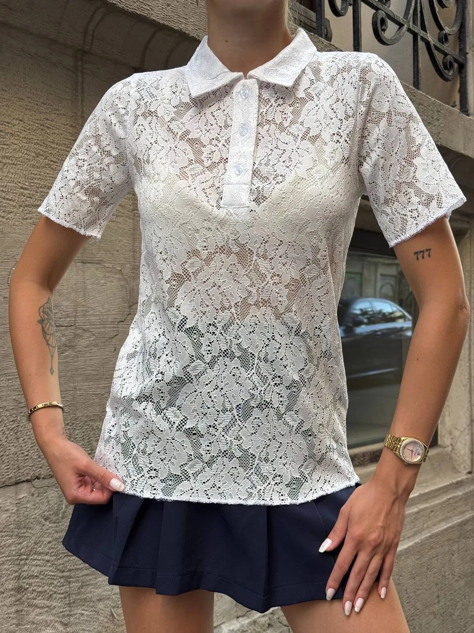Kadın Beyaz Transparan Dantel Polo Yaka Kısa Kollu Bluz