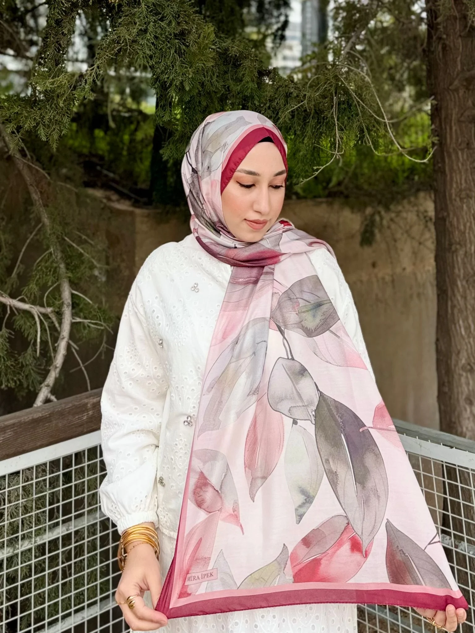 Kadın Bordo Pudra Sulu Boya Yaprak Desenli Yumuşak Dokulu Soft Şal