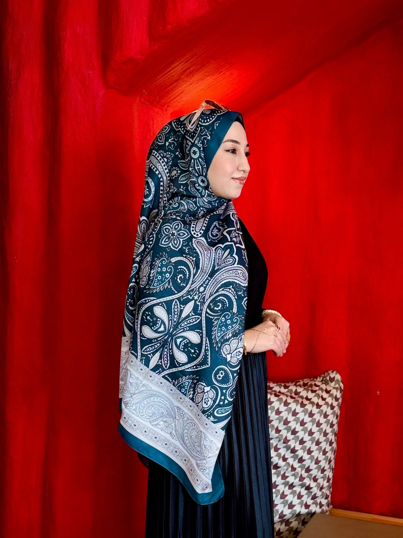 Kadın Petrol Mavisi Etnik Paisley Desenli Yumuşak Dokulu Pamuklu Soft Şal