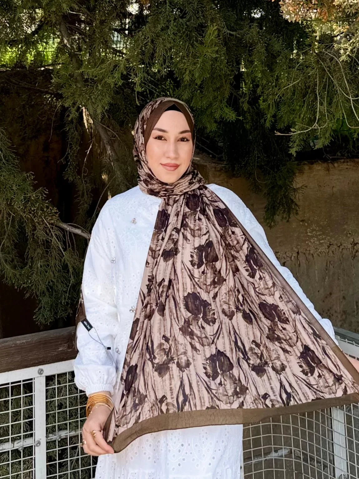 Kadın Koyu Kahve Floral Desenli Yumuşak Dokulu Pamuklu Bambu Şal