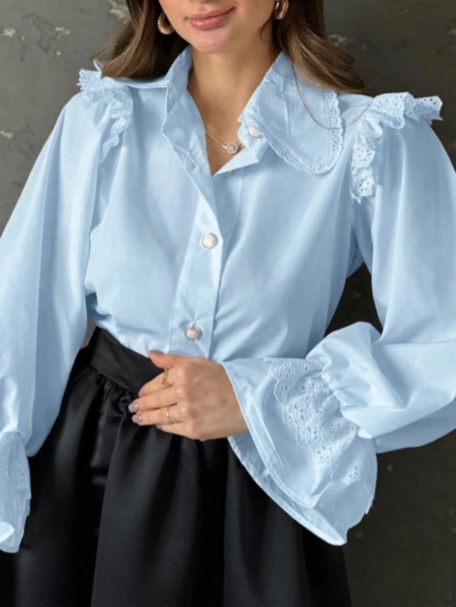 Kadın Bebe Mavi Fisto Detaylı Geniş Yakalı Balon Kol Pamuk Keten Gömlek Bluz