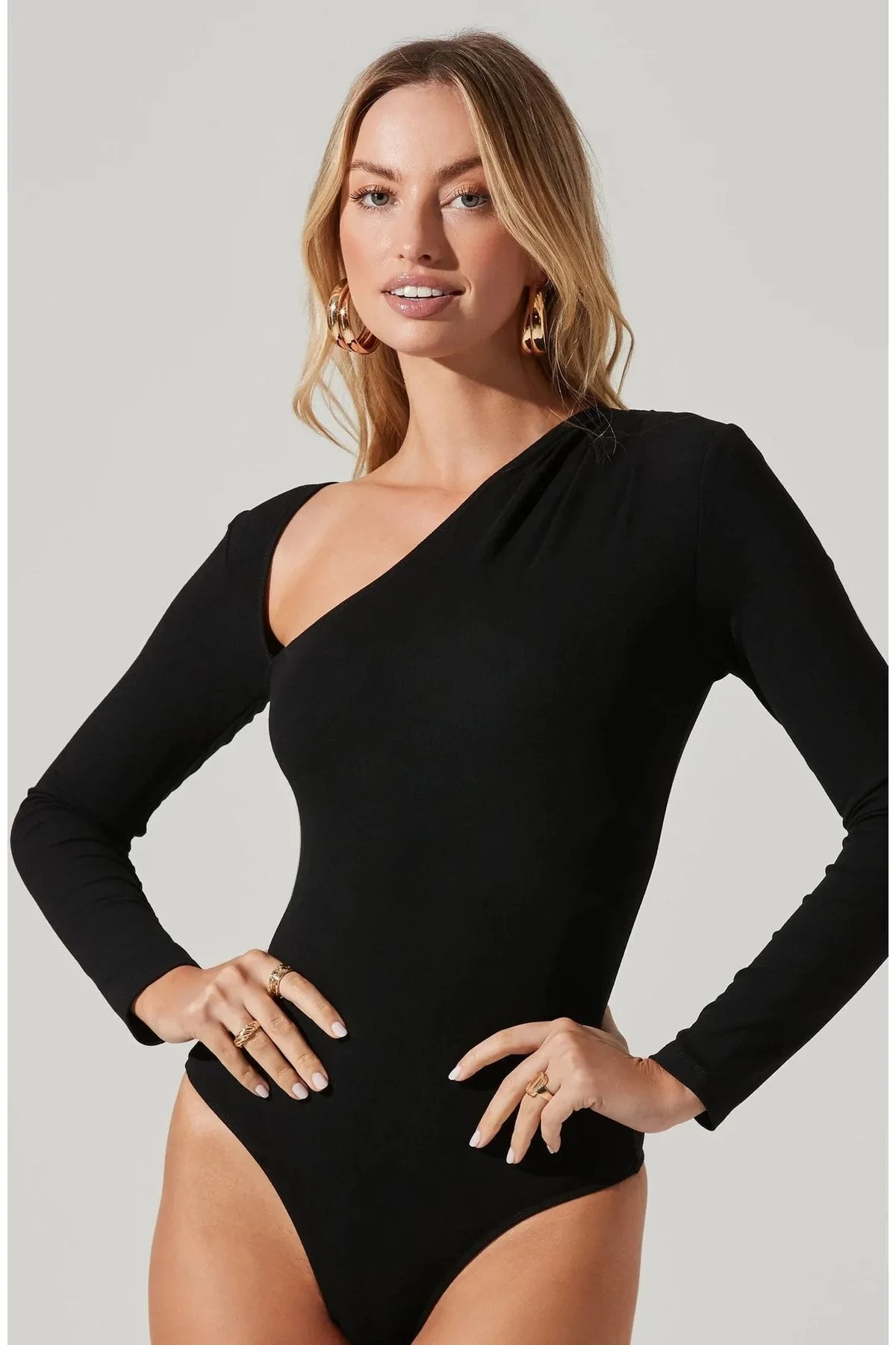 Kadın Siyah Tek Omuz Uzun Kollu Fitilli Çift Katlı Tanga Bodysuit