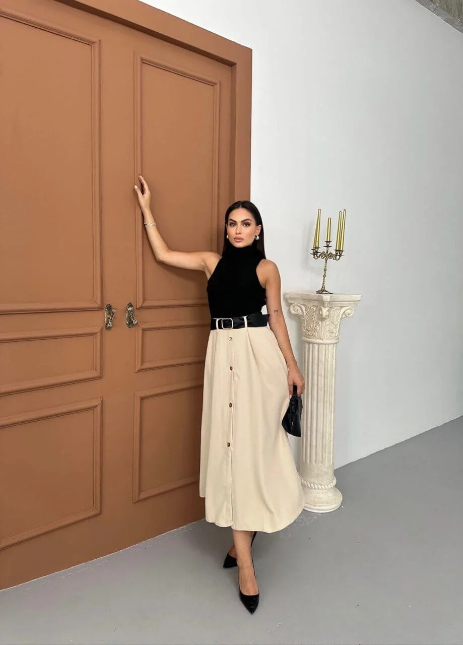 Kadın Siyah Bej Balıkçı Yaka Elbise Sandy Üst ve Cepli Düğmeli Kloş Dokuma Etek