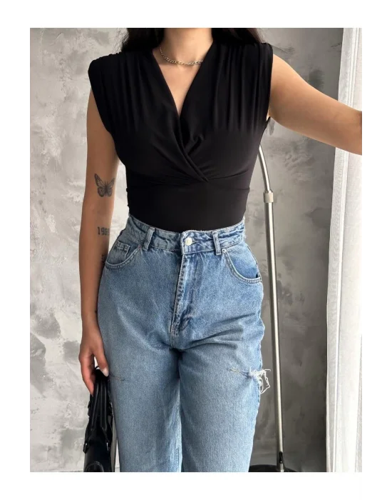 Kadın Siyah Vatkalı Çıtçıtlı Bodysuit