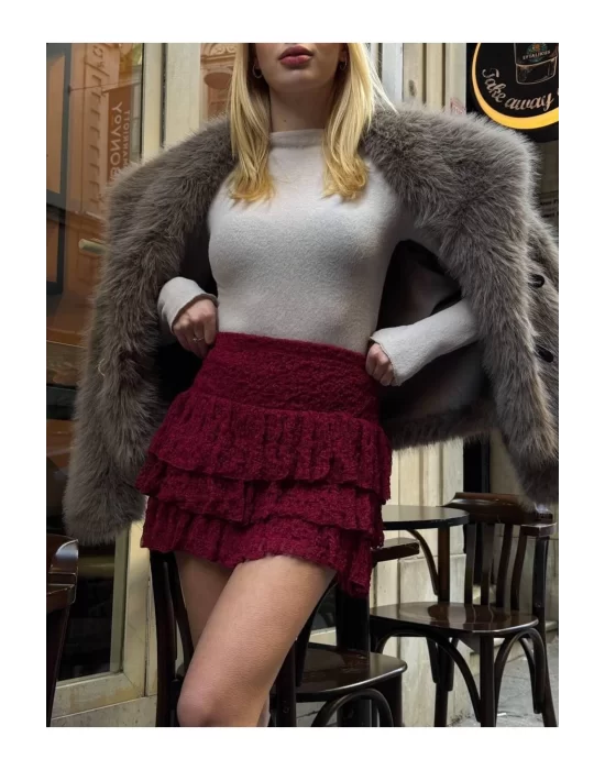 Fırfırlı Mini Kırmızı Etek - Şık ve Trend Parça