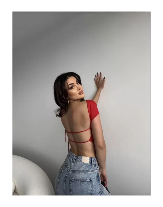 Sırt Dekolteli Sandy Kumaş Crop