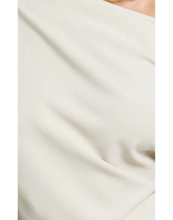 Omzu Düşük Asimetrik Yaka Bluz